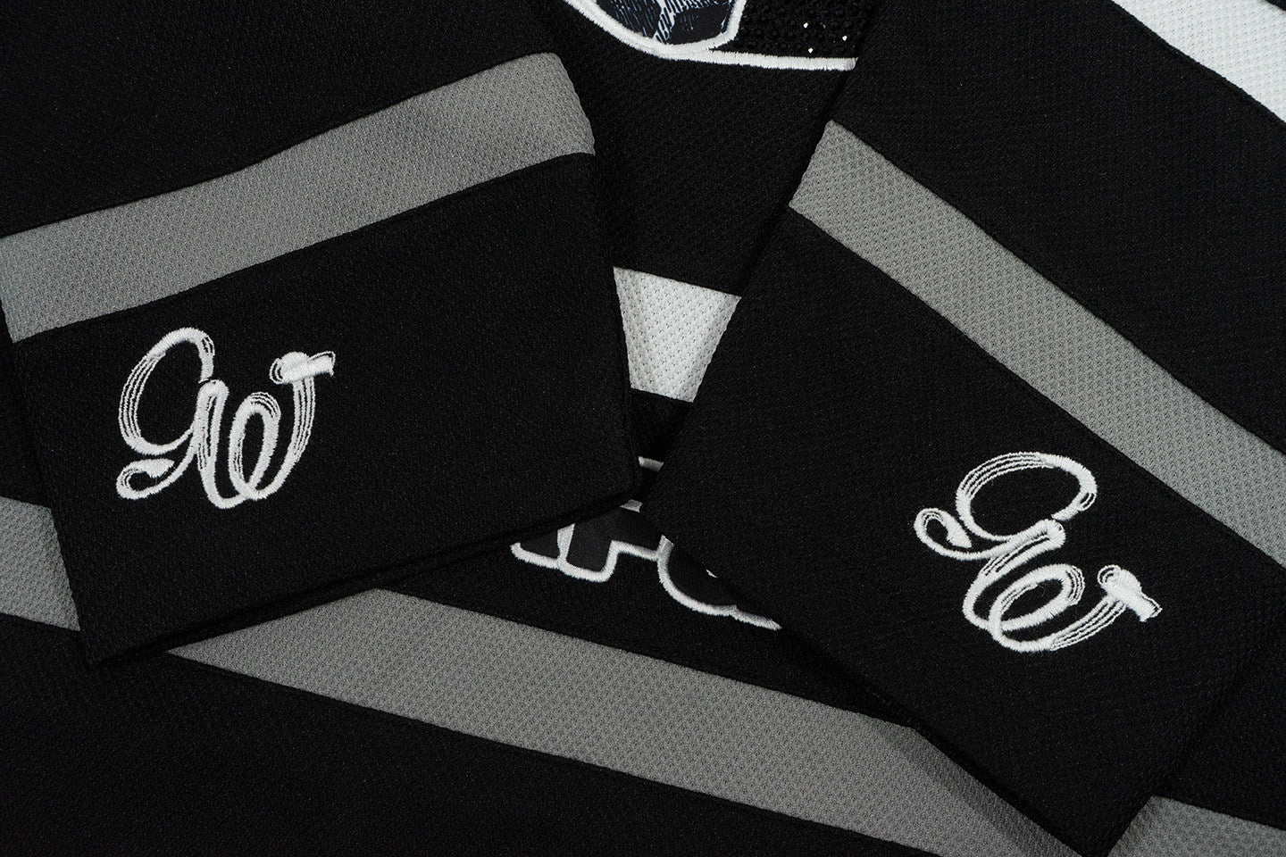 GRAF&WU Giraffe Angel Embroidered Rhinestone Thick Ice Hockey Jersey