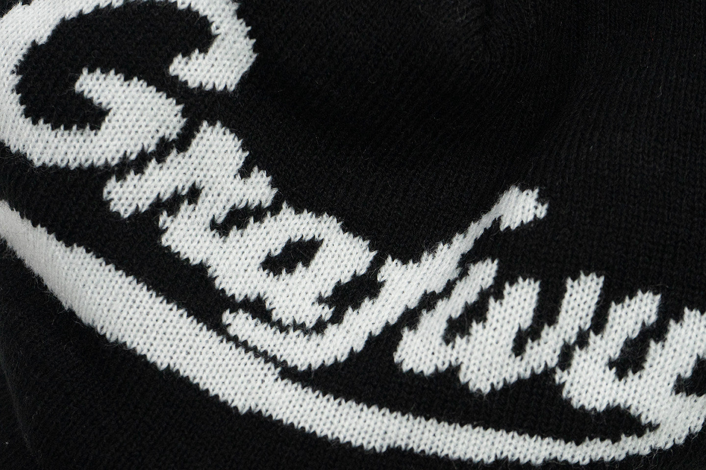 GRAF&WU Badge Embroidered Cycling Earflap Knitted Wool Hat | Winter Trapper Hat