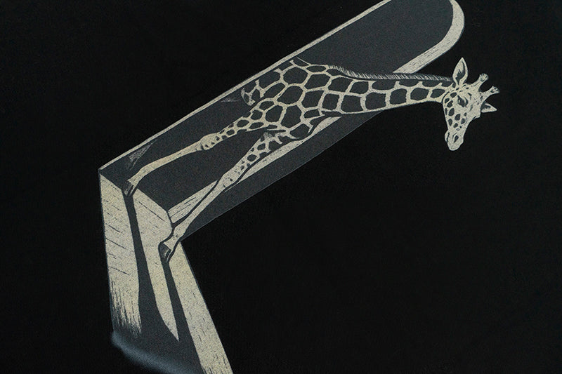 GRAFWU Giraffe In The Black Room Poem T-Shirts