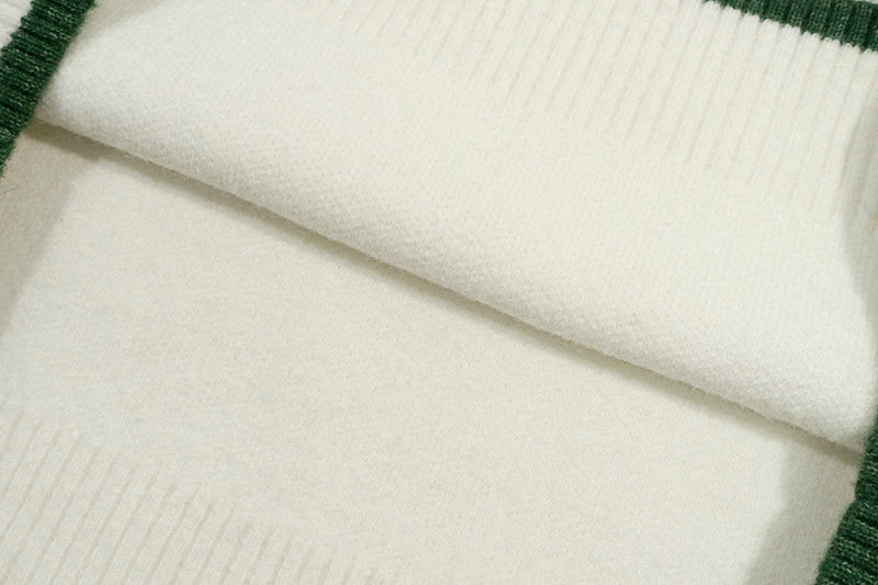 GRAF&WU Embroidered Wool Comfortable Turtleneck Sweater