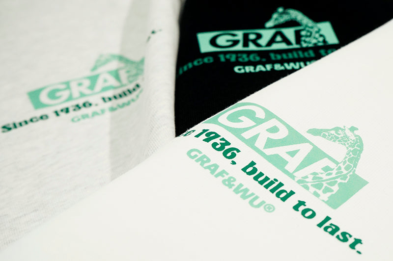 GRAF&WU Classic Old House Giraffe Shop Pattern Long-Sleeve Shirt