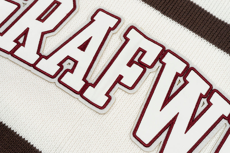 GRAF&WU Christmas V-Neck Knitted Pullover Sweater - Festive Holiday Streetwear