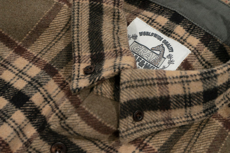 GRAF&WU Plaid 3 LOVE Heart Eembroidery Streetwear Brushed Shirt