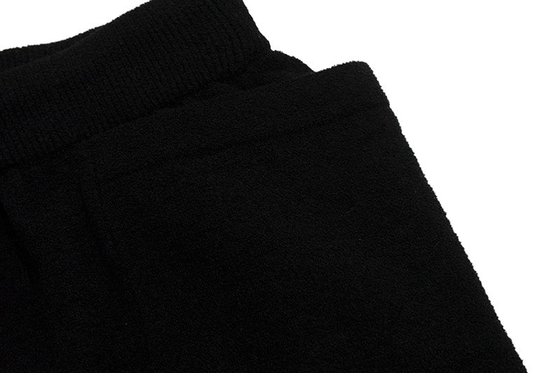 GRAF&WU Leather Dragon Label Chenille Knit Solid Sports Shorts