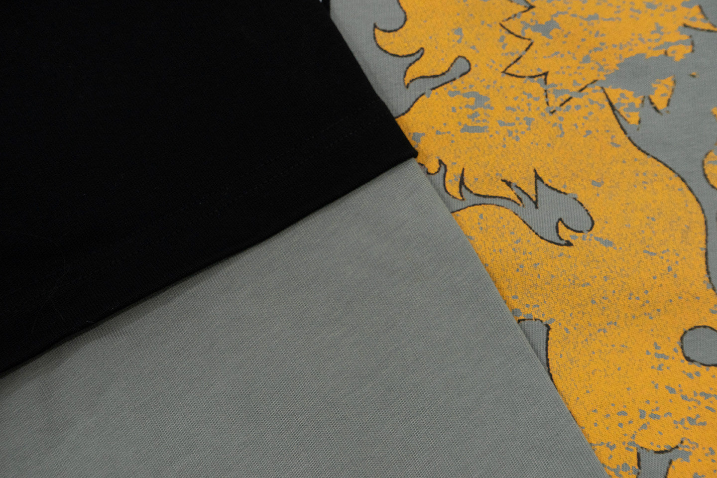 GRAF&WU Knight Graphic Design Asymmetrical Long Sleeve Shirt
