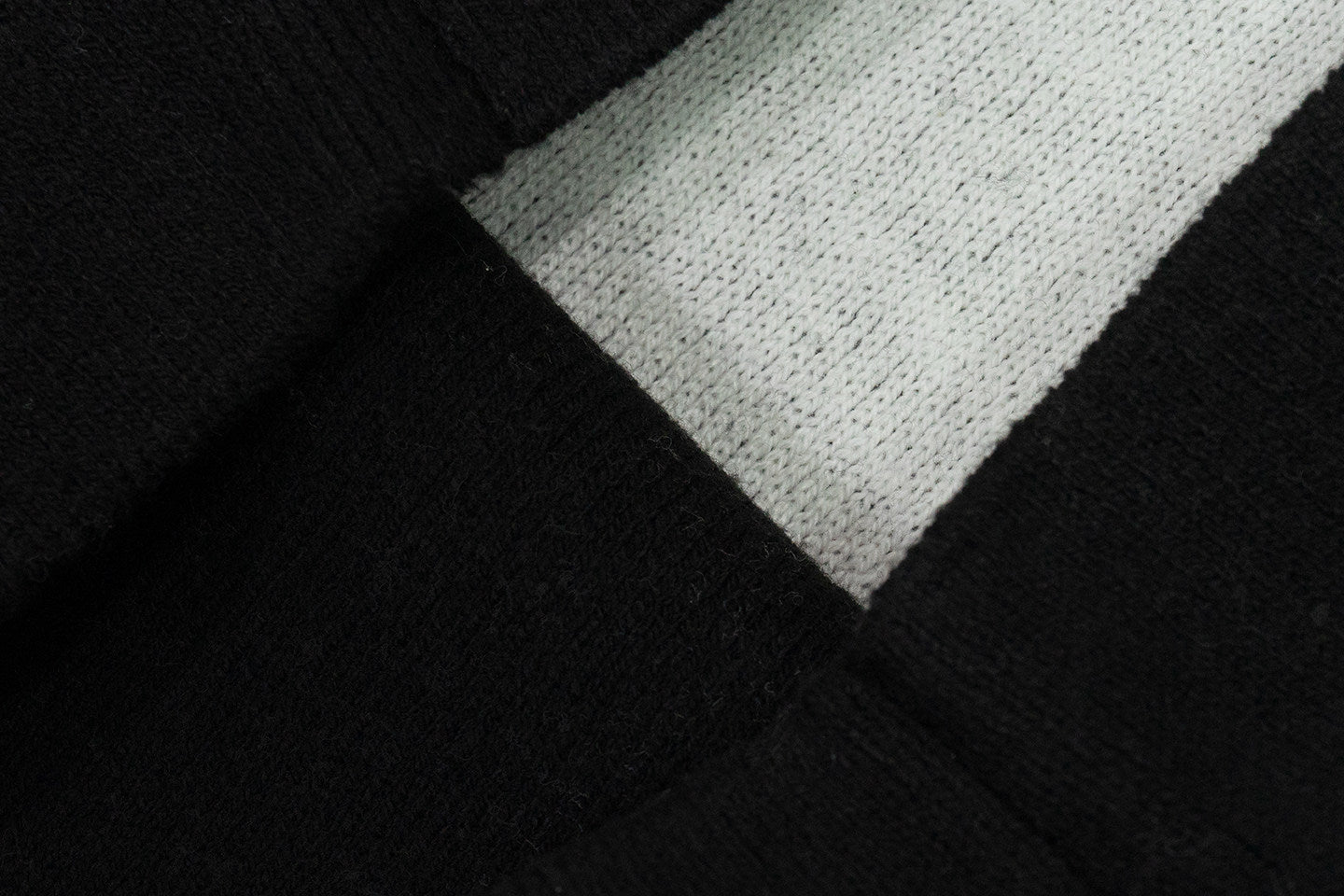 GRAF&WU Spring Simple Fashion Retro Loose Knitted Trousers