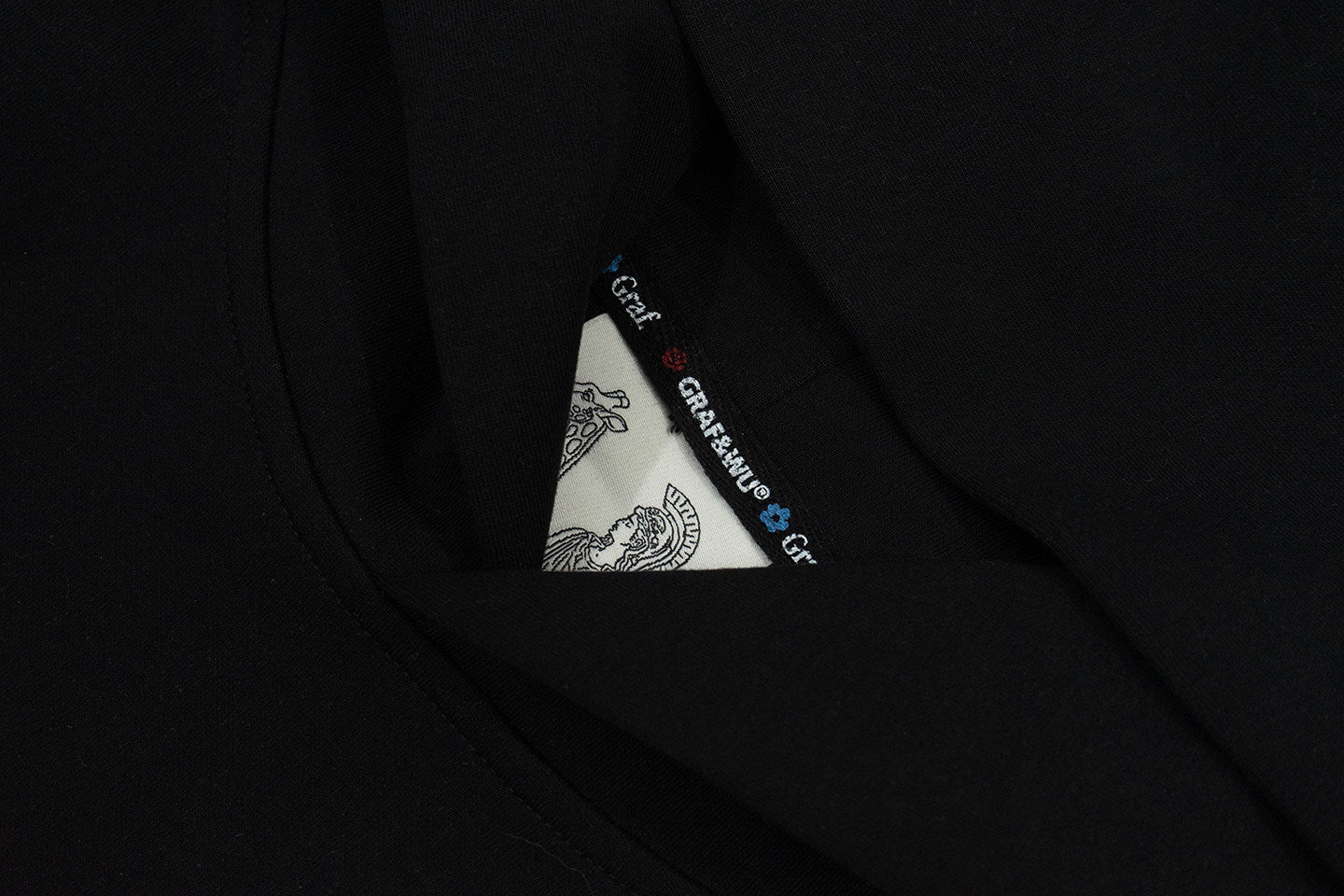 GRAF&WU Tiny Angel Cute Ghost Giraffe Fleece Cotton Hoodie