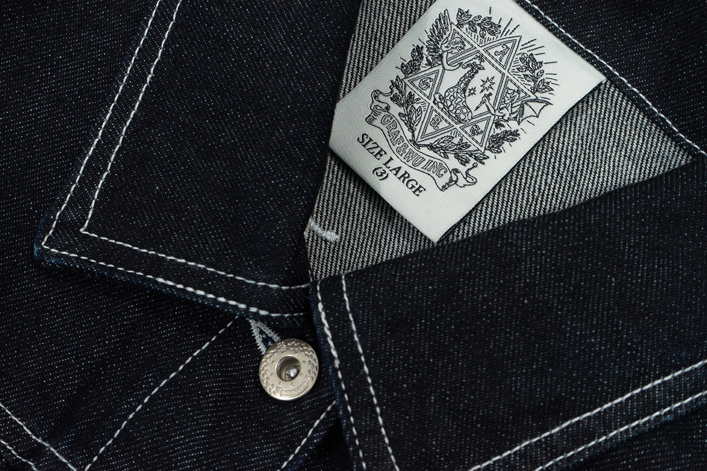 GRAF&WU Letter Embroidery Fashion Lobster Button Design Casual Jacket