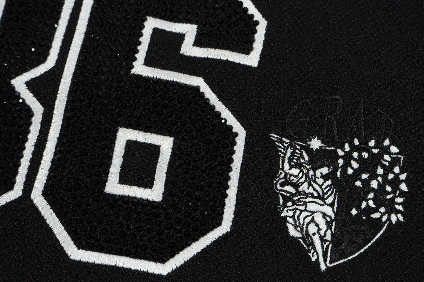 GRAF&WU Giraffe Angel Embroidered Rhinestone Thick Ice Hockey Jersey