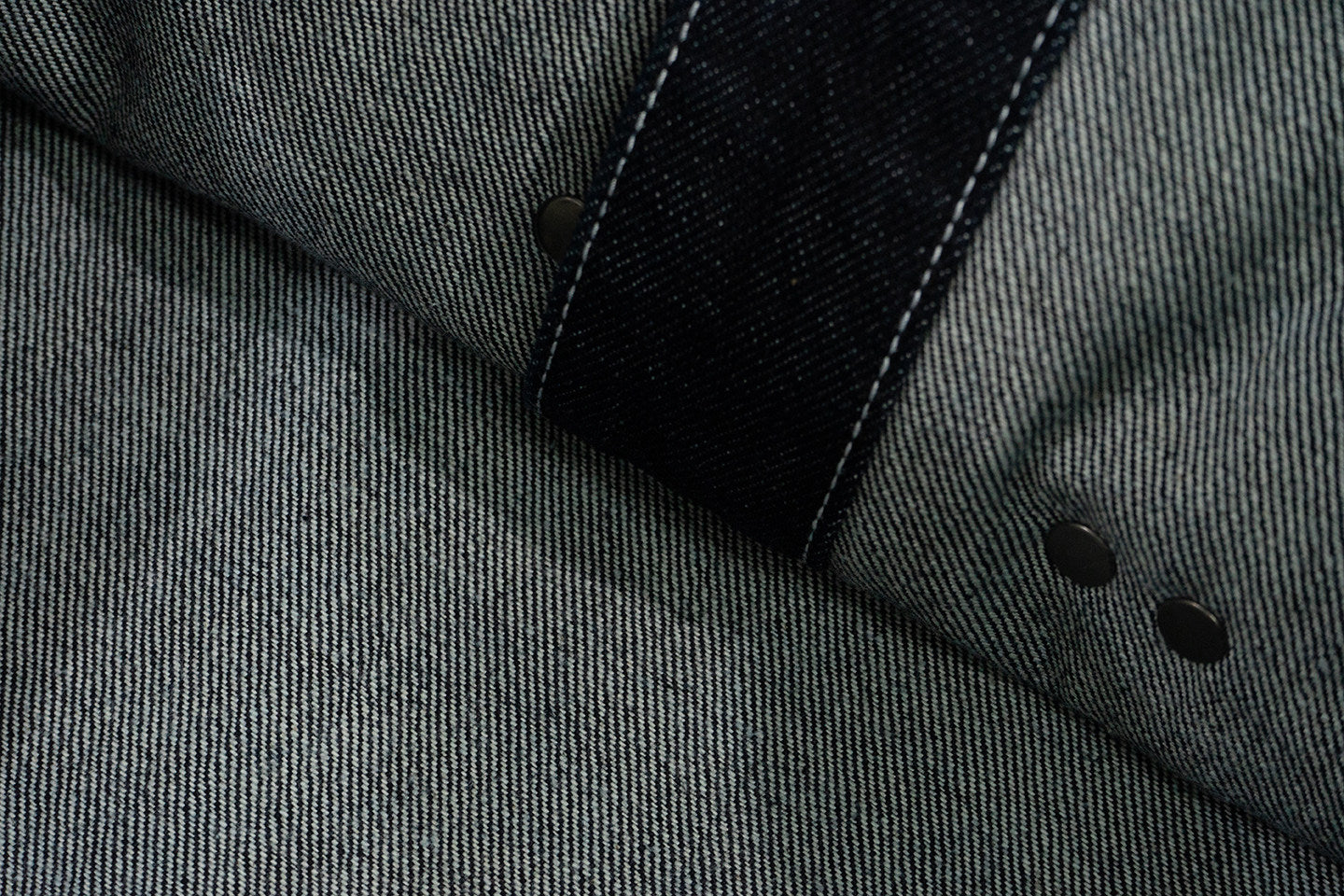 GRAF&WU Letter Embroidery Fashion Lobster Button Design Casual Jacket