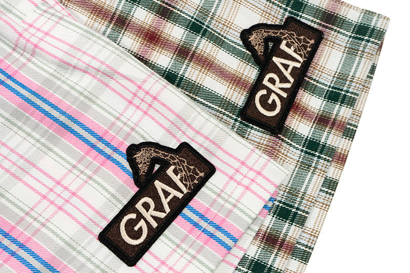 GRAF&WU Classic Deer Embroidery Futuristic Plaid Design Casual Shorts