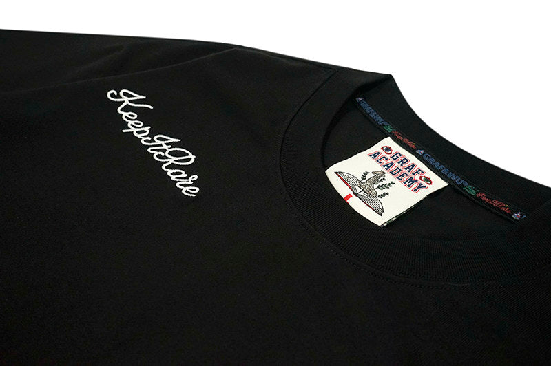 GRAF&WU Giraffe University Knowledge Power Embroidered Badge Cotton T-shirt