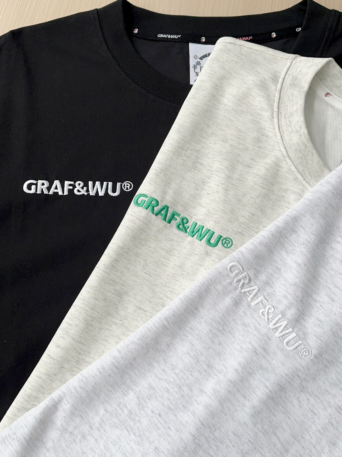 GRAF&WU Embroidered Loose-Fit Cotton Long Sleeve Tee