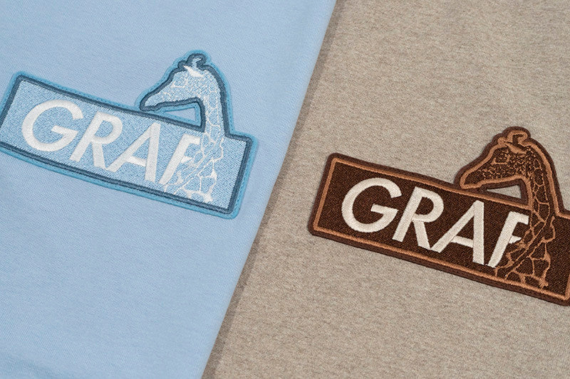 GRAF&WU Classic Giraffe Embroidered Long-Sleeve T-Shirt