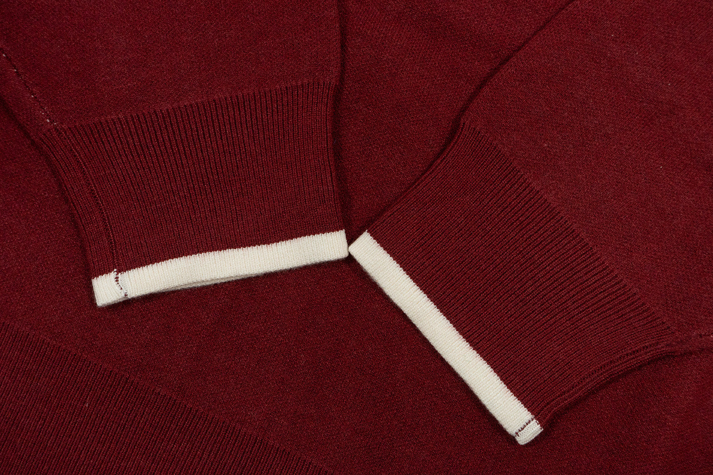 GRAF&WU Brand Letter Design Polo Collar Cozy Sweater