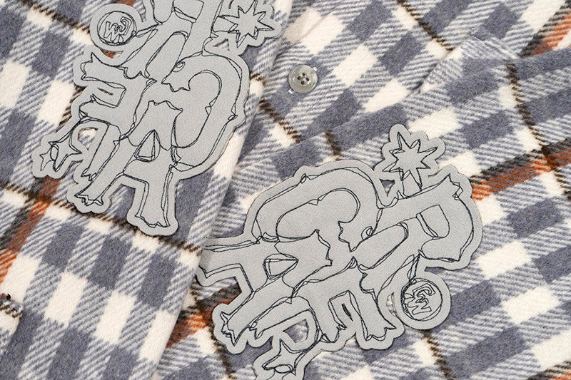 GRAF&WU Giraffe Embroidered Flannel Loose Plaid Shirt