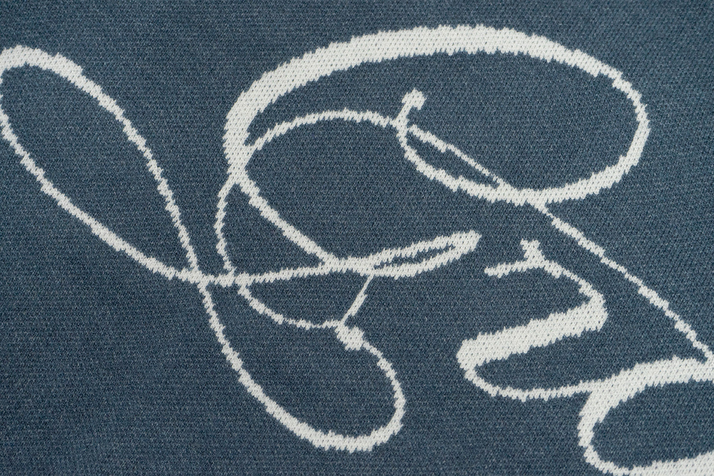 GRAF&WU Brand Letter Design Polo Collar Cozy Sweater