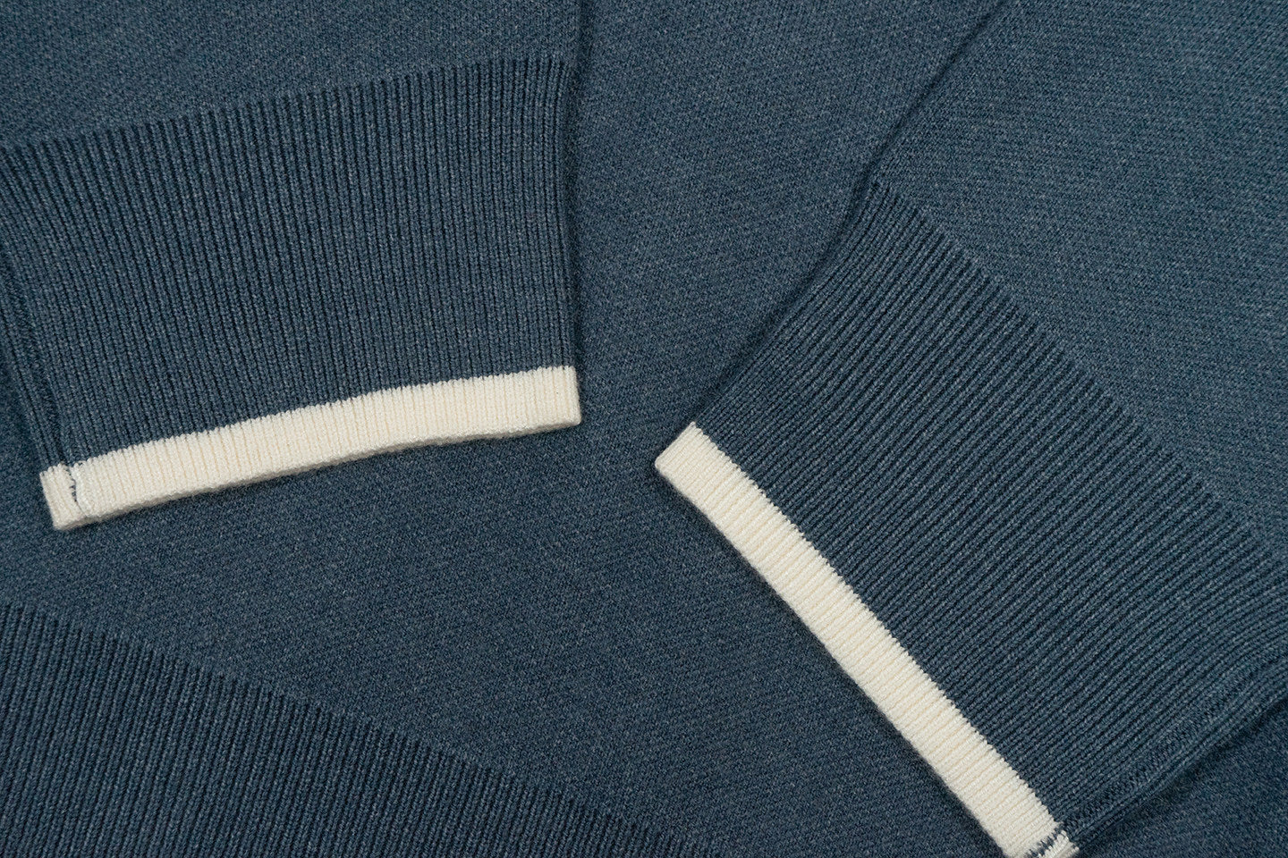 GRAF&WU Brand Letter Design Polo Collar Cozy Sweater