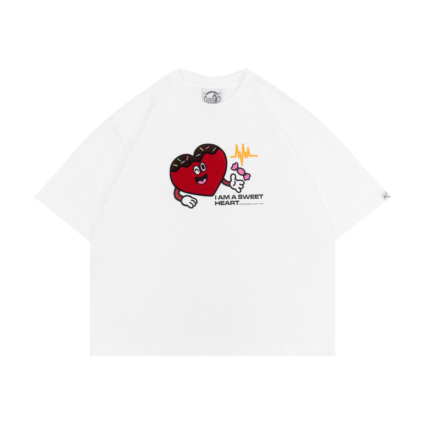 GRAF&WU Sweetheart Plush Heart-shaped Design Boxy Fit T-shirt